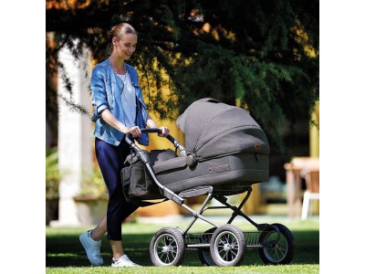 <Как выбрать удобную и не дорогую коляску трансформер для новорожденного