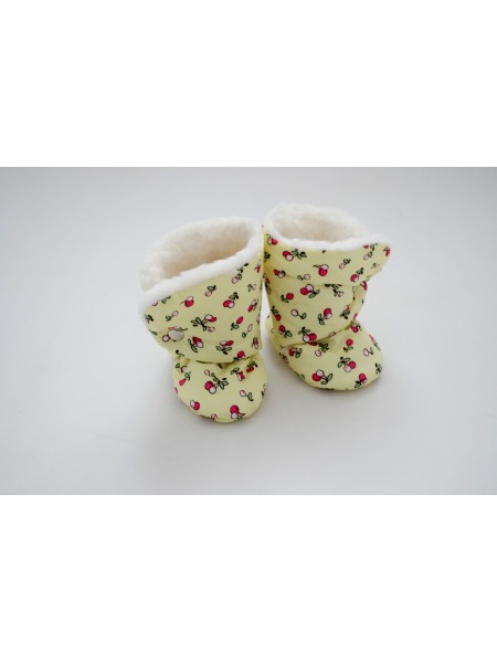 Сапожки Ягодки желтый